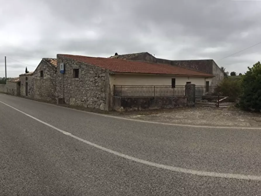 Immagine 7 di Rustico / casale in vendita  a Modica