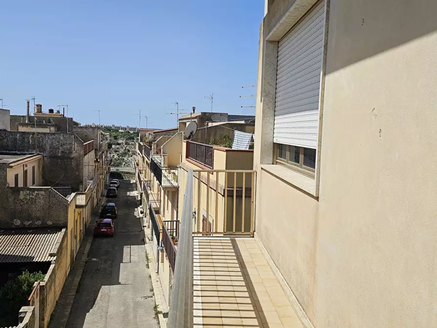 Immagine 15 di Appartamento in vendita  in Via Liguria 16/1 a Modica