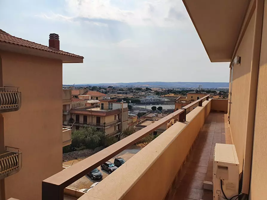 Immagine 12 di Appartamento in vendita  a Modica