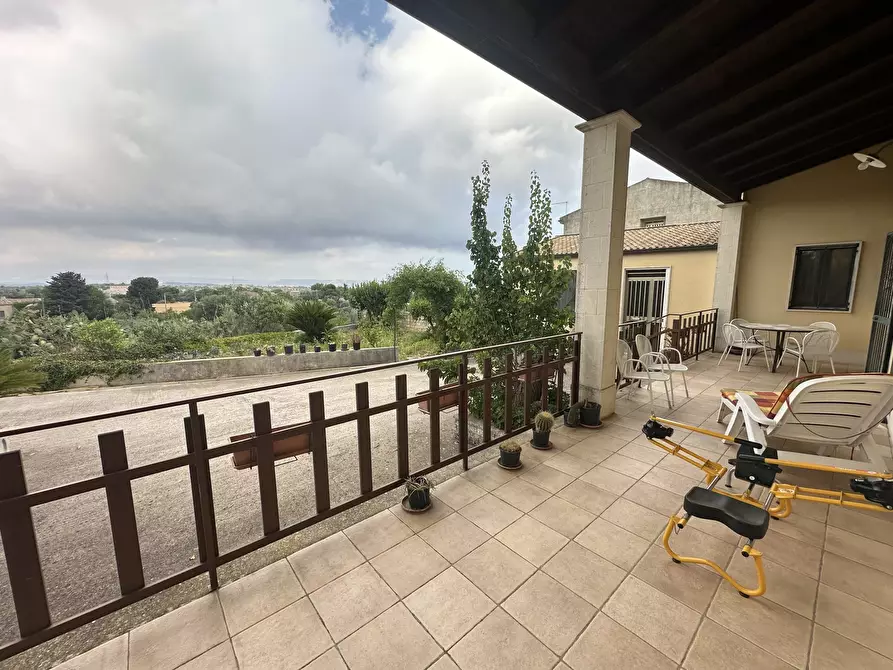 Immagine 9 di Villa in vendita  in Via Vanella 177 a Modica