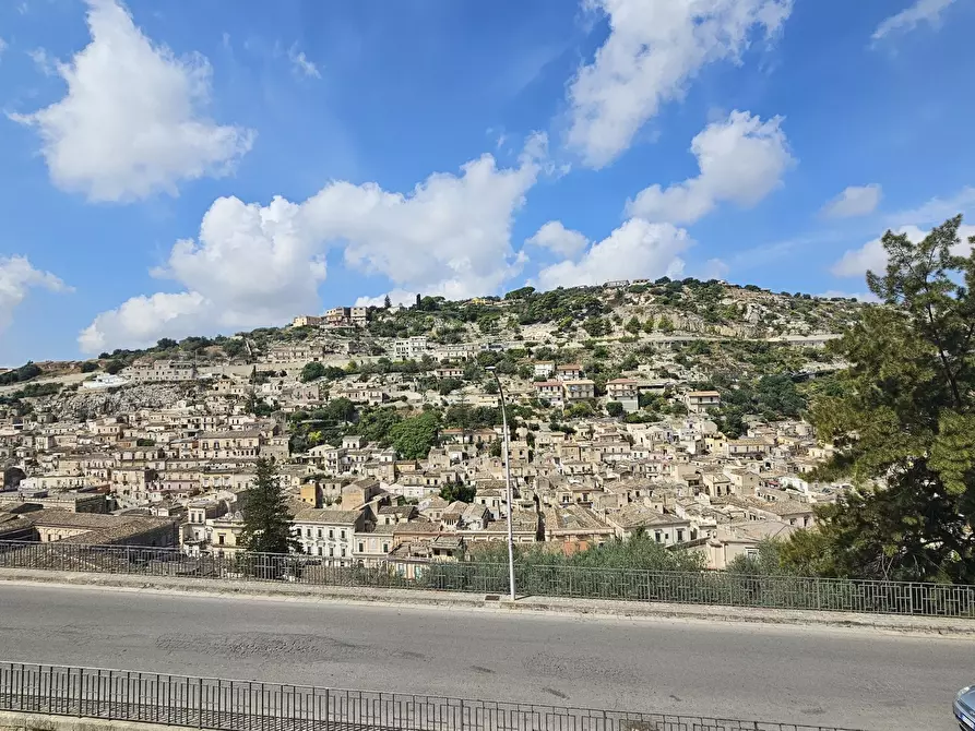 Immagine 4 di Appartamento in vendita  in Via Guerrazzi a Modica