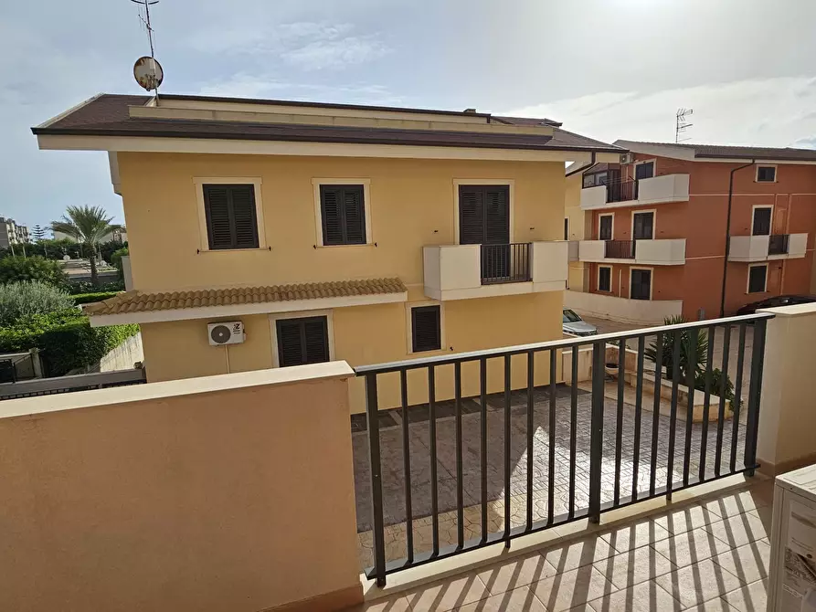 Immagine 10 di Appartamento in vendita  a Pozzallo