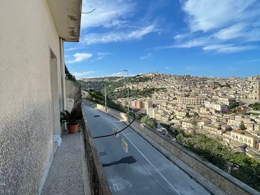 Immagine 7 di Porzione di casa in vendita  in Via San Benedetto da Norcia a Modica