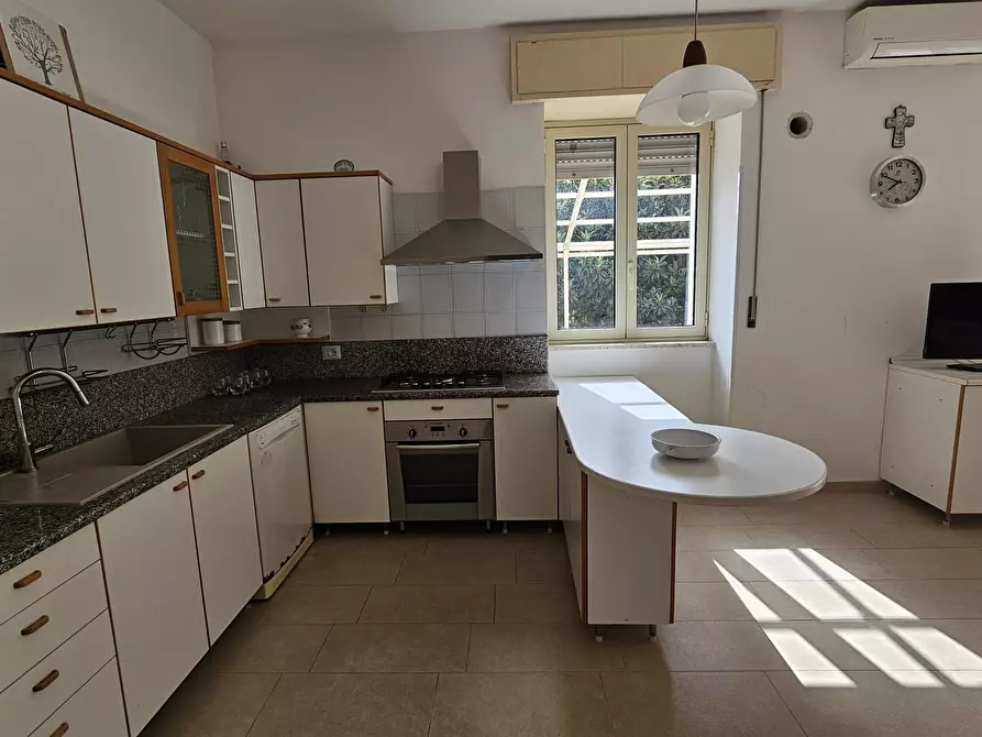 Immagine 8 di Villa in vendita  a Modica