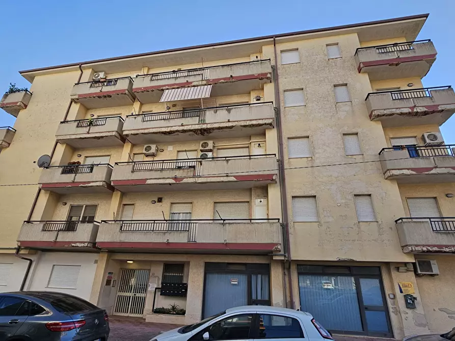 Immagine 2 di Appartamento in vendita  in Via Alberto Portogallo 10 a Modica