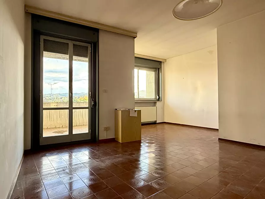 Immagine 11 di Pentalocale in vendita  in Viale Salvador Allende 24 a Ozzano Dell'emilia