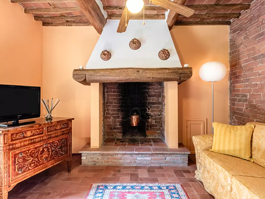 Immagine 5 di Rustico / casale in vendita  in Via di Mutigliano 1051/B a Lucca