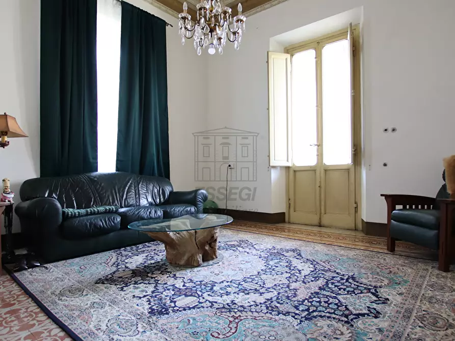 Immagine 11 di Villa in vendita  a Lucca