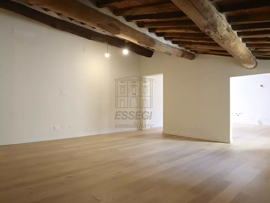 Immagine 6 di Appartamento in vendita  in Via delle Chiavi D'Oro 21 a Lucca