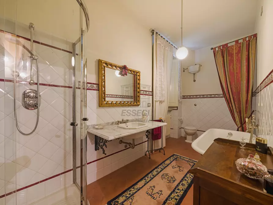 Immagine 38 di Villa in vendita  in Via Valle 18 a Santa Maria A Monte