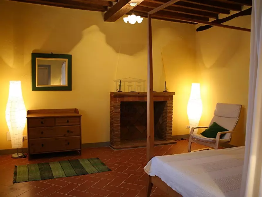 Immagine 29 di Rustico / casale in vendita  in Via di matraia a Lucca