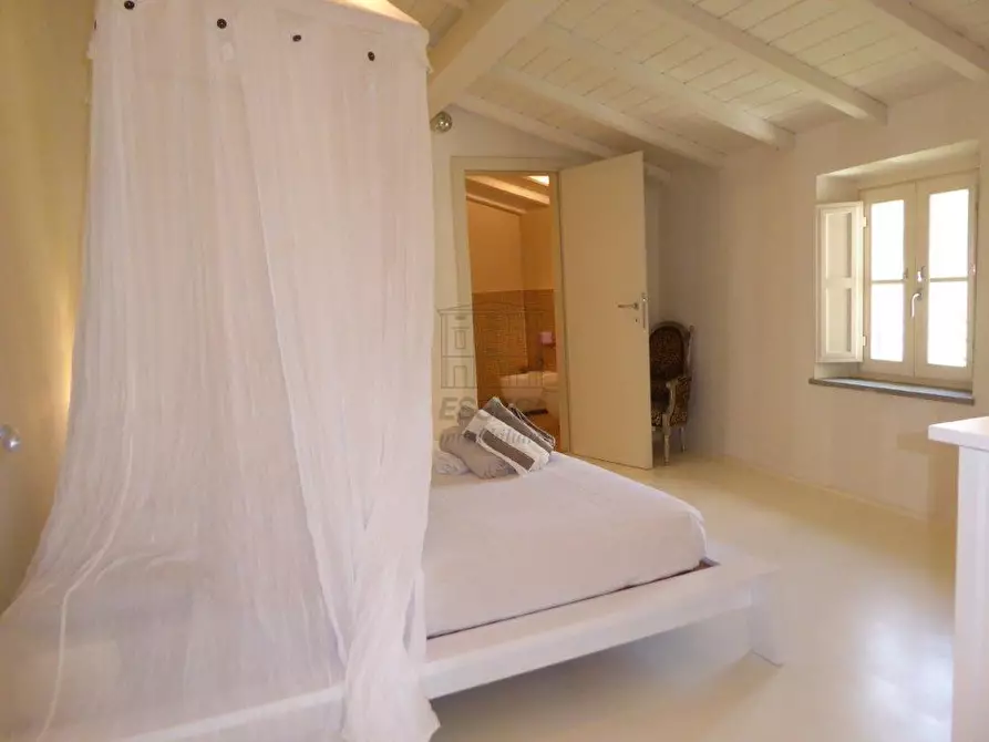 Immagine 12 di Villa in vendita  in Via di Stabbiano a Lucca