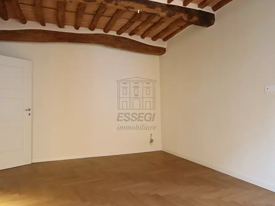 Immagine 20 di Appartamento in vendita  in Piazza San Giusto a Lucca