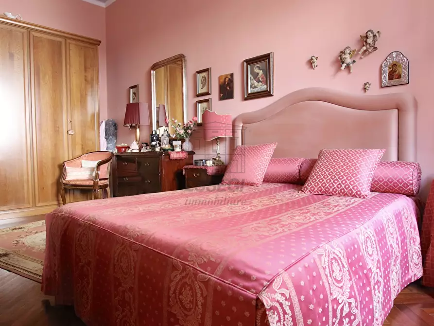 Immagine 12 di Appartamento in vendita  in VIa Fillungo a Lucca