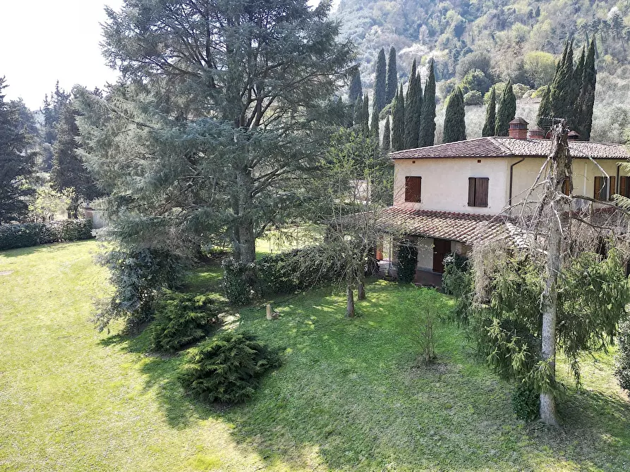 Immagine 8 di Rustico / casale in vendita  in Via di Villa Gaia 508 a Lucca