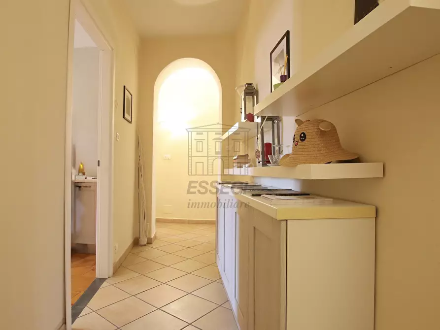Immagine 8 di Appartamento in vendita  in Via Fillungo 113 a Lucca