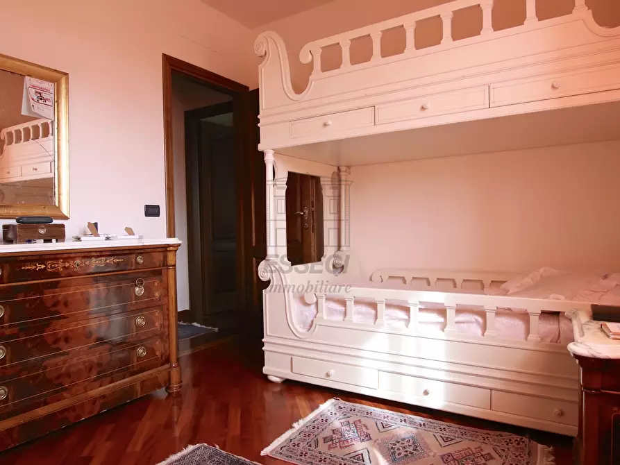 Immagine 9 di Villa in vendita  in Via delle Ville Prima a Lucca