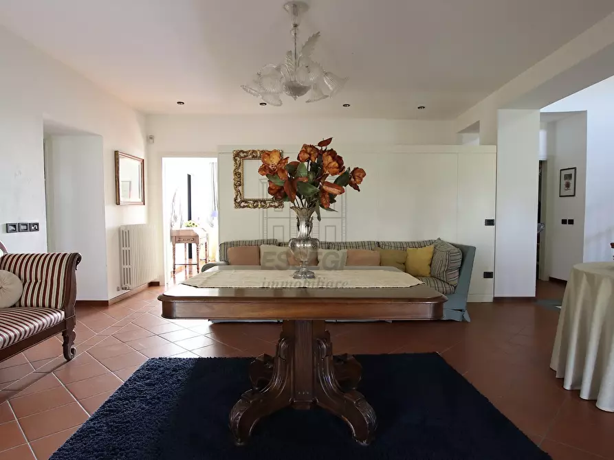 Immagine 17 di Villa in vendita  in Via del Cimitero di Ciciana a Lucca