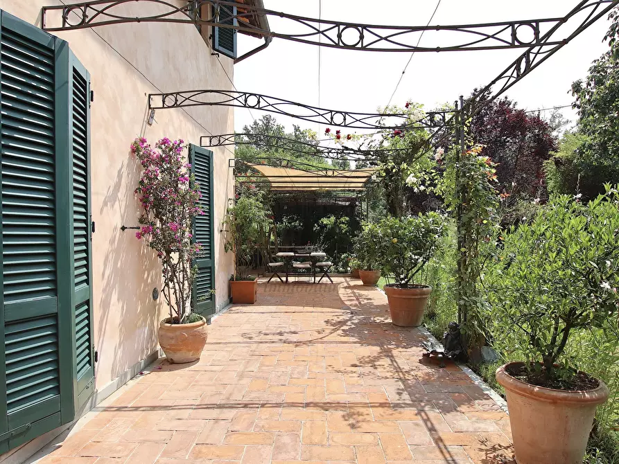 Immagine 9 di Rustico / casale in vendita  in Via del Parco 9B a Capannori