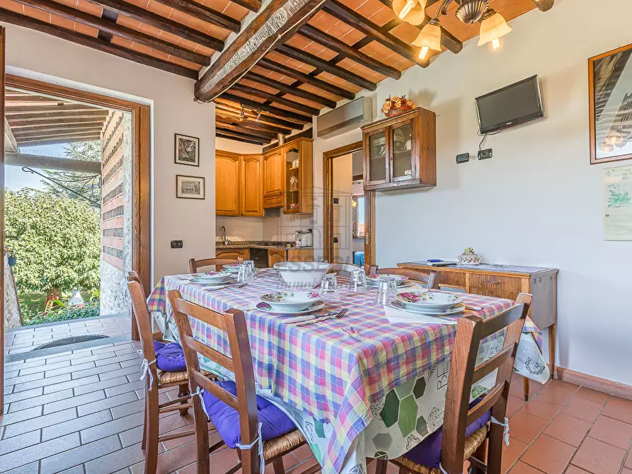 Immagine 24 di Rustico / casale in vendita  in Via di Rocchino 60 a Lucca
