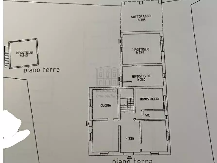 Immagine 47 di Villa in vendita  in Via per Gattaiola e Meati 598/A a Lucca