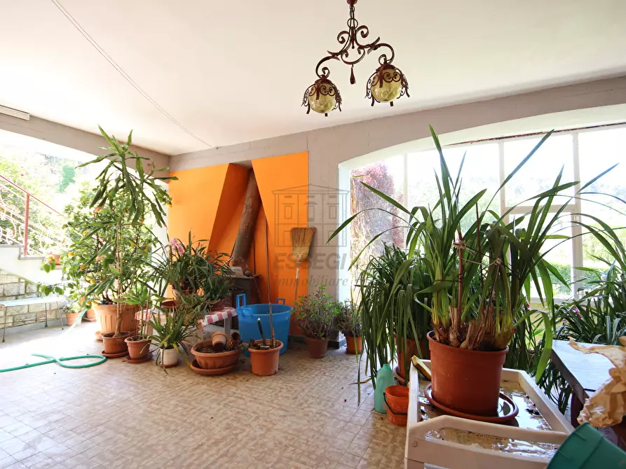 Immagine 4 di Villa in vendita  in Strada Comunale Generale Carlo Alberto dalla Chies 83 a Capannori