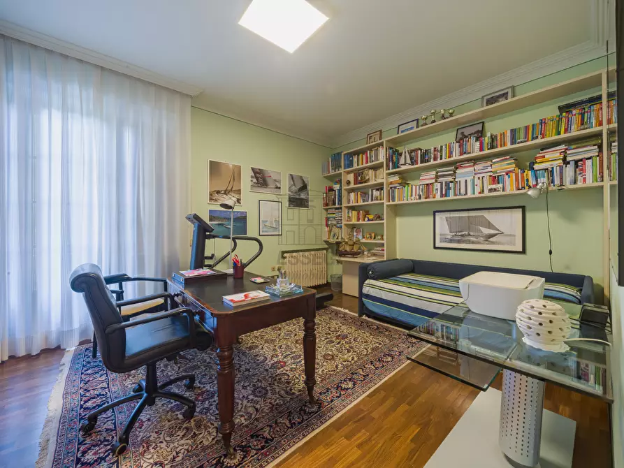 Immagine 26 di Villa in vendita  in Via di santa alessio 168 a Lucca