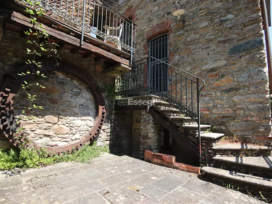 Immagine 1 di Terratetto in vendita  in Via di Vorno a Capannori