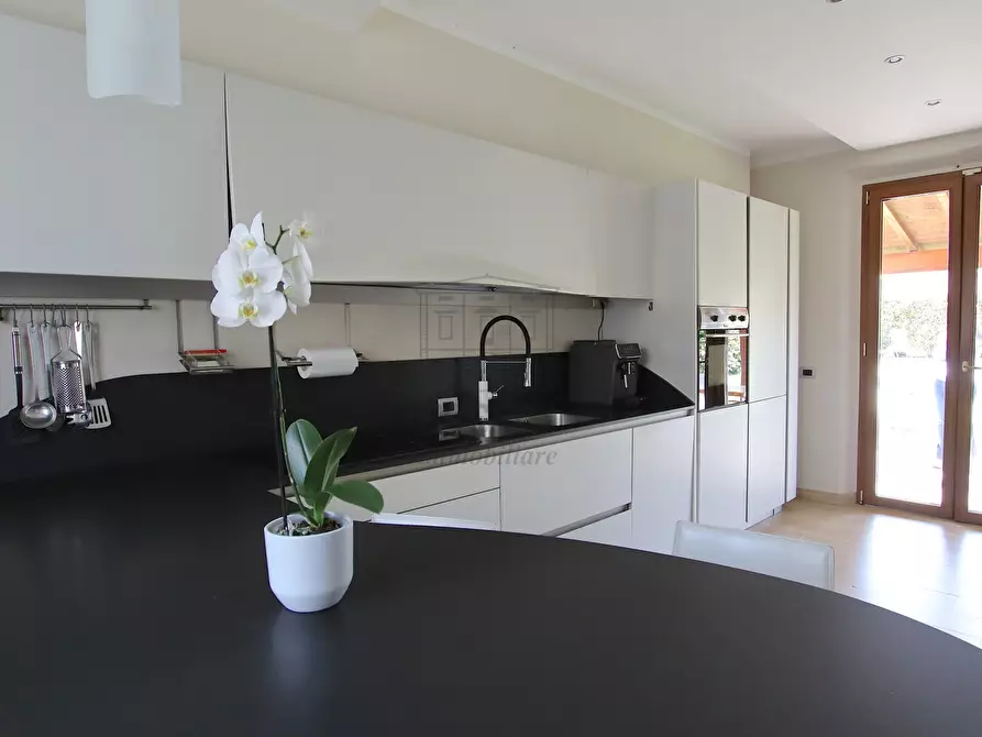 Immagine 15 di Villa in vendita  in Via Lombarda Lammari 293 a Capannori