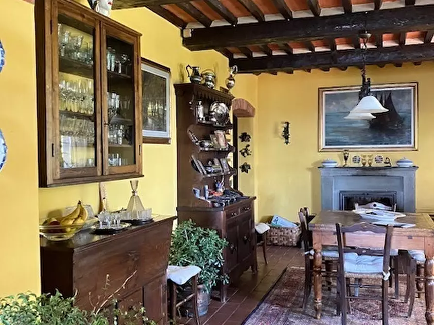 Immagine 54 di Rustico / casale in vendita  a Capannori