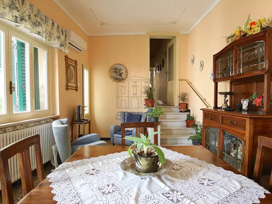 Immagine 6 di Appartamento in vendita  in Piazzale Giuseppe Verdi 1 a Lucca