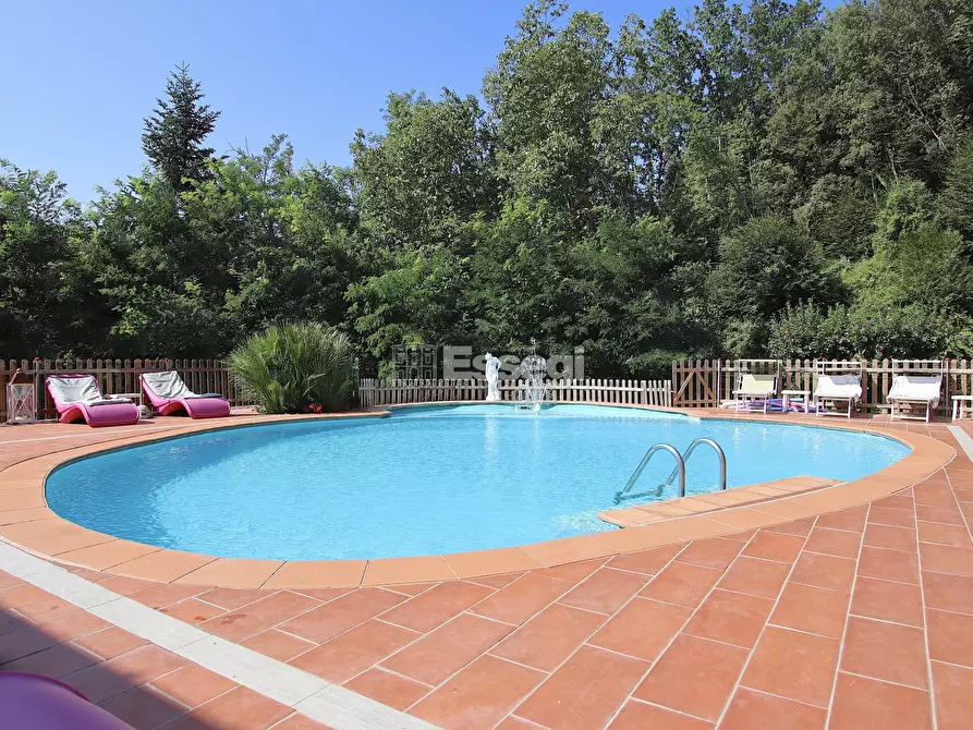 Immagine 41 di Rustico / casale in vendita  in SP1 a Pescaglia