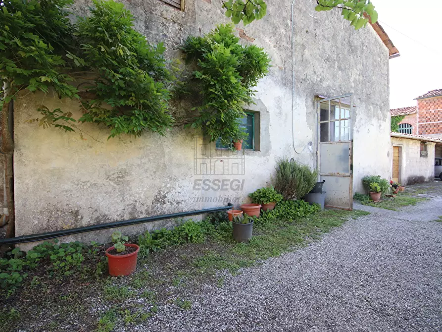 Immagine 25 di Villa in vendita  in Via Traversa di Parezzana 1 a Capannori