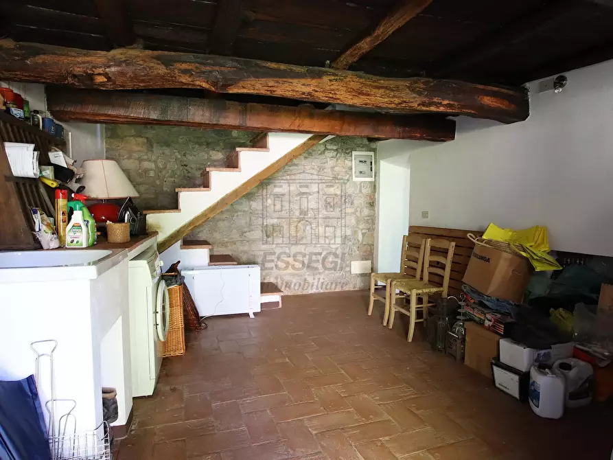 Immagine 41 di Rustico / casale in vendita  in S.v. di Partigliano 11/A a Lucca