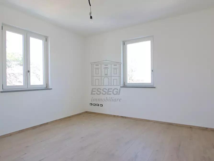 Immagine 6 di Appartamento in vendita  in Via delle Rose 141 a Lucca