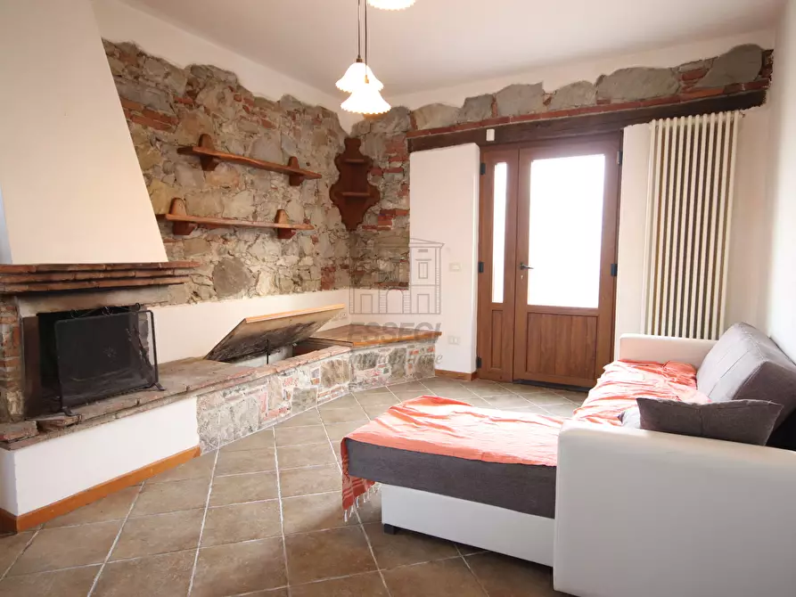 Immagine 1 di Terratetto in vendita  in Via per Chiatri a Lucca