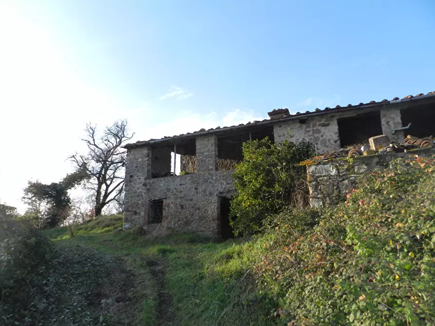 Immagine 1 di Rustico / casale in vendita  in Via di Vecoli 125B a Lucca