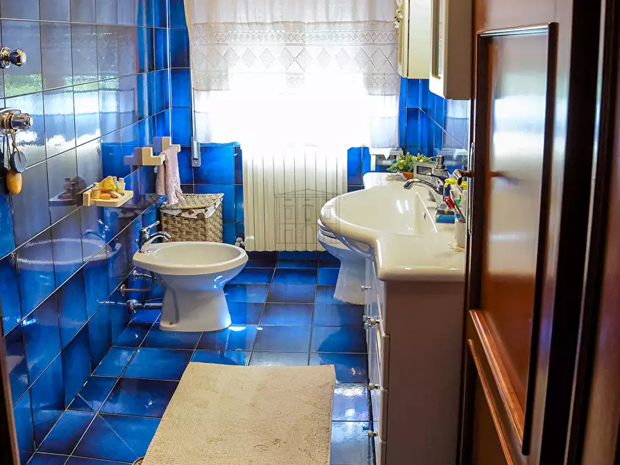 Immagine 24 di Villa in vendita  in Via della Chiesa XI 568 a Lucca