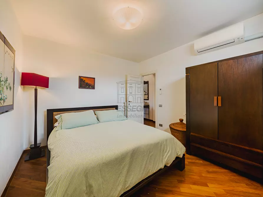 Immagine 25 di Appartamento in vendita  in Via della Zecca a Lucca