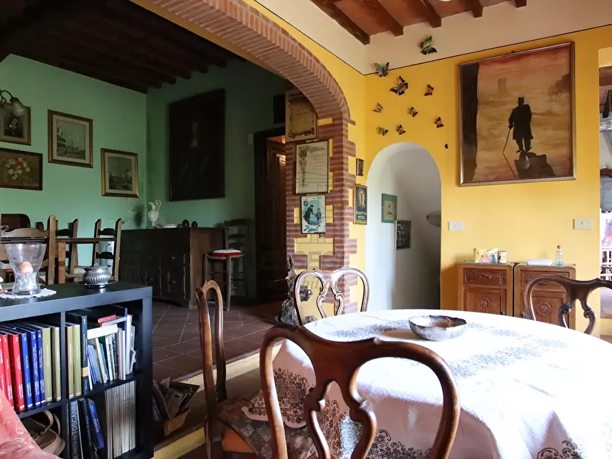 Immagine 13 di Rustico / casale in vendita  in Via per Chiatri 734 a Lucca