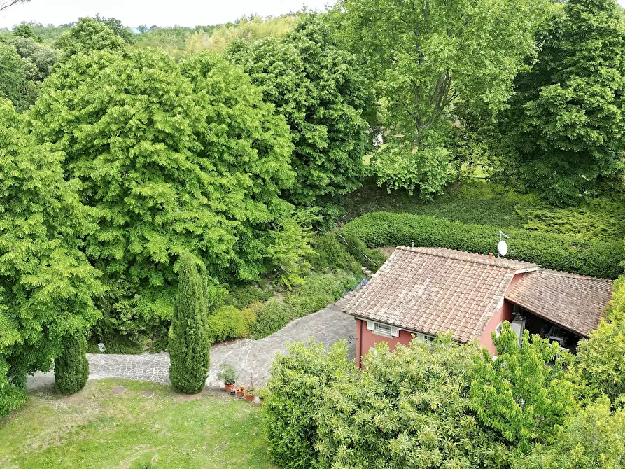 Immagine 14 di Villa in vendita  in Via di Tiglio 33 a Capannori