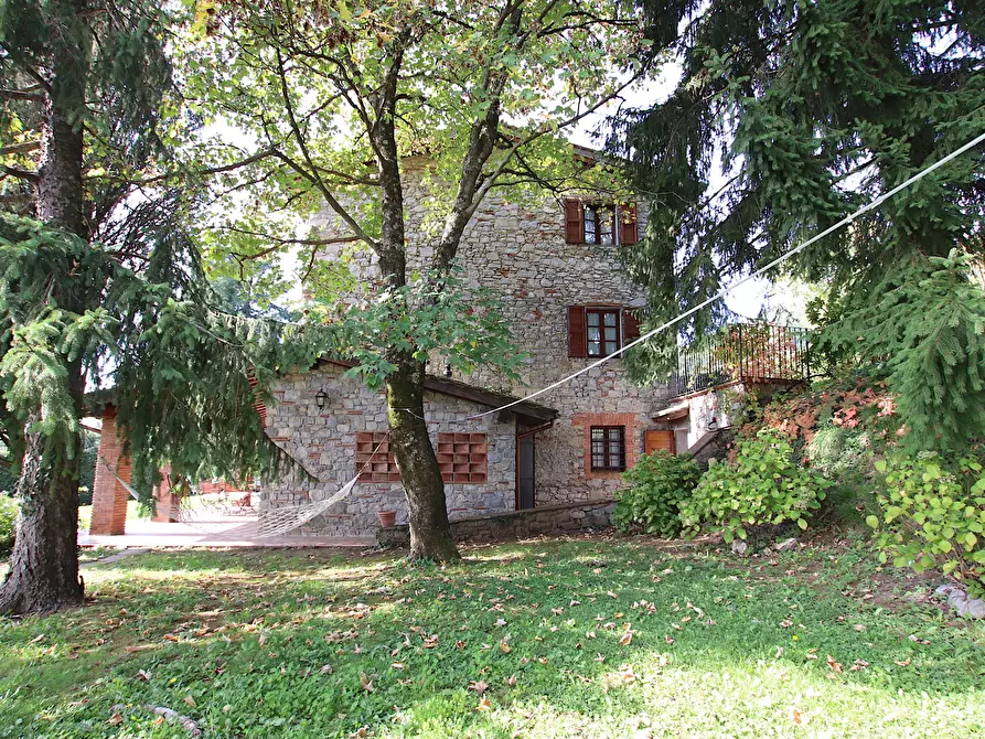 Immagine 24 di Rustico / casale in vendita  in Via San Gemma Galgani 4 a Pescaglia