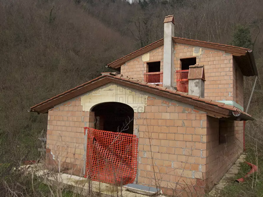 Immagine 85 di Rustico / casale in vendita  in Via di matraia a Lucca