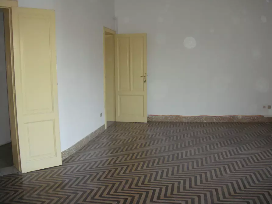 Immagine 4 di Pentalocale in vendita  in Via Paolo Pellicano 21 a Reggio Di Calabria