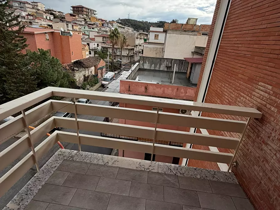 Immagine 9 di Quadrilocale in vendita  in Via Monte Nero 9 a Bova Marina