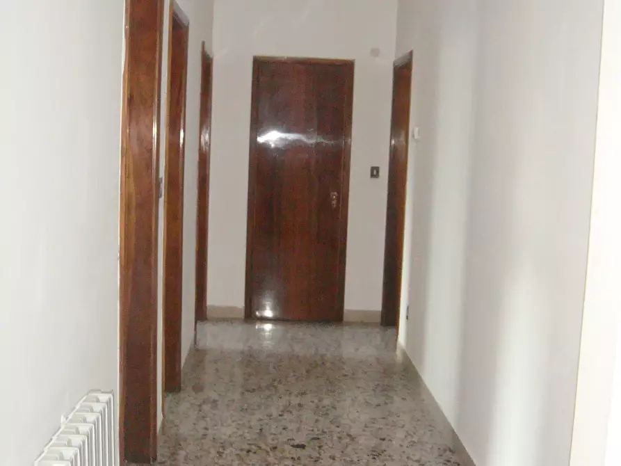 Immagine 4 di Quadrilocale in vendita  in Via Sbarre Centrali 574 a Reggio Di Calabria