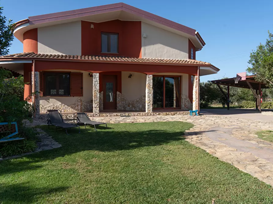 Immagine 6 di Villa in vendita  a San Sperate