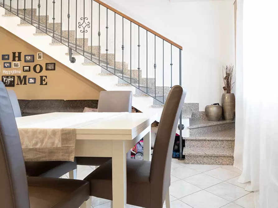 Immagine 8 di Villetta a schiera in vendita  a Uta