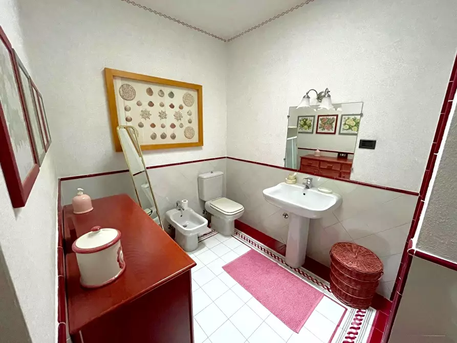 Immagine 28 di Casa semindipendente in vendita  a Ameglia