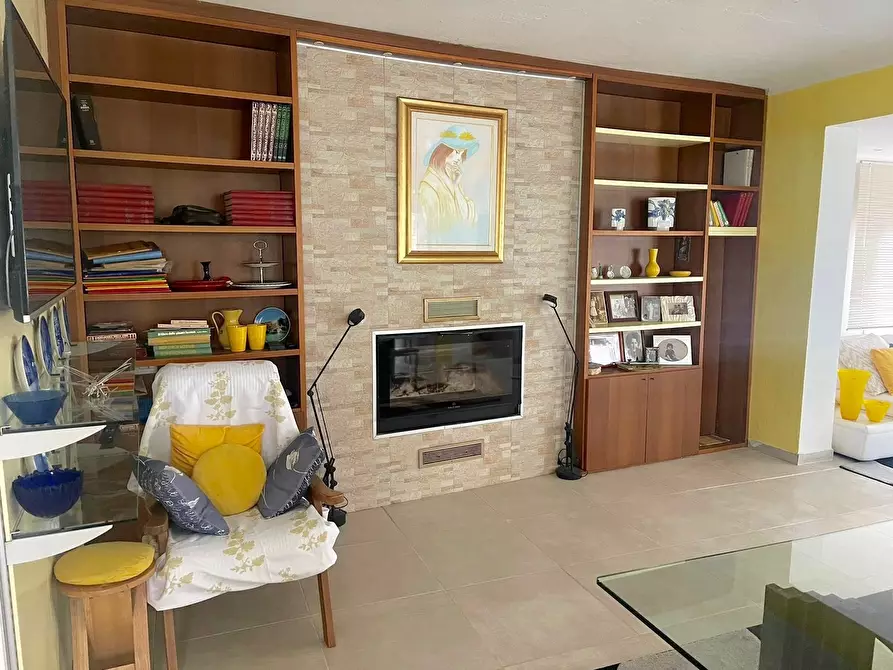 Immagine 8 di Casa trifamiliare in vendita  a Tresana